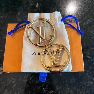 LOUIS VUITTON LOUISE HOOP Earrings